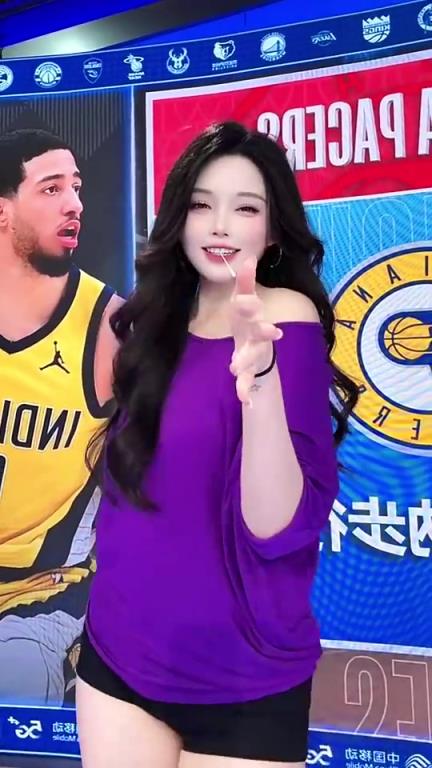 生娃后回归岗位！美女主播小太阳热舞，这就是人妻感吗？