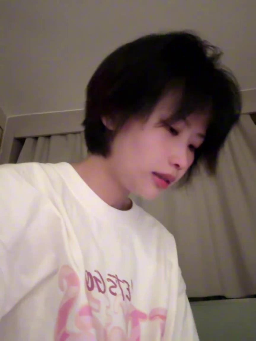 失恋了难过吗？广东啦啦队小姐姐哭的很让人心疼啊