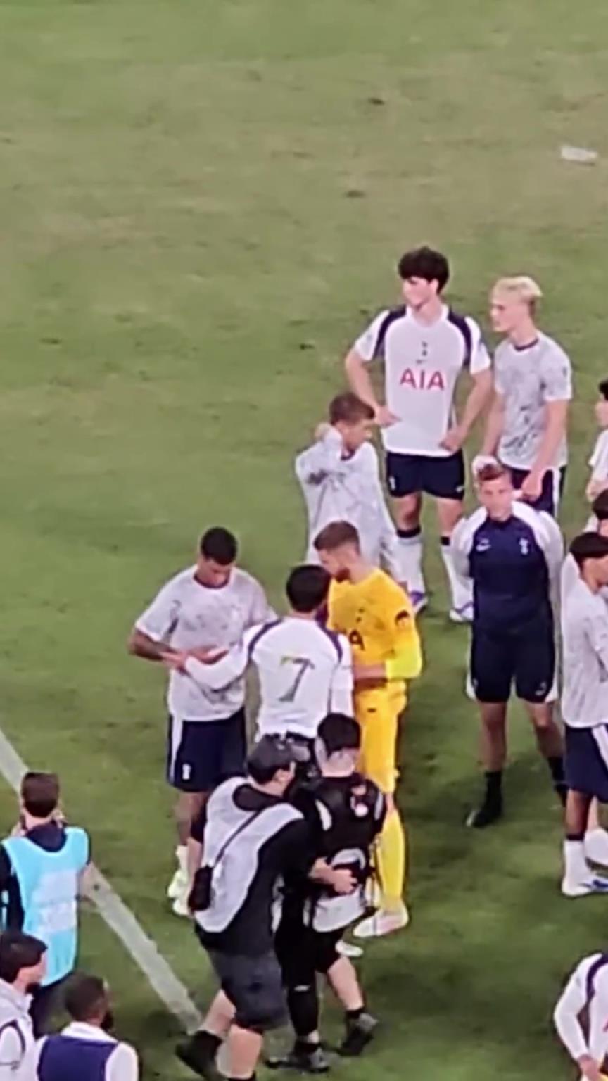 原来早已决定离开！孙兴慜上一场赛后几番推脱不愿戴上队长袖标