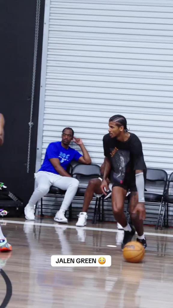 那些说阿门能防死杰伦格林的，看看格林是如何砍瓜切菜的