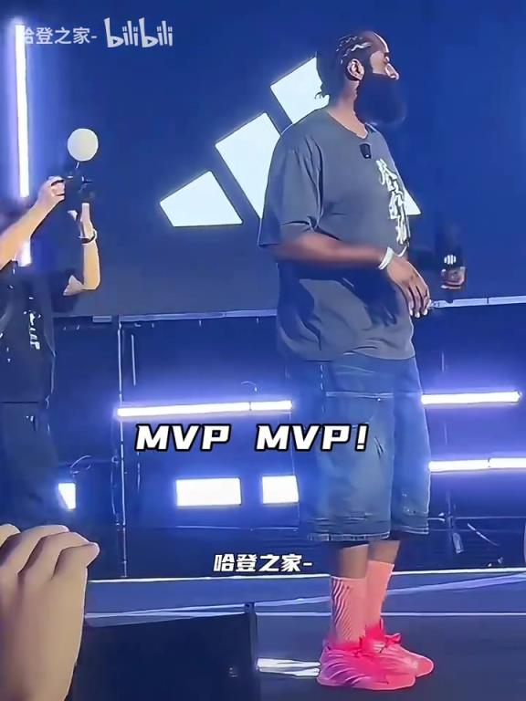 只用谦逊！哈登感谢了所有不管是低谷还是巅峰的球迷们的支持！