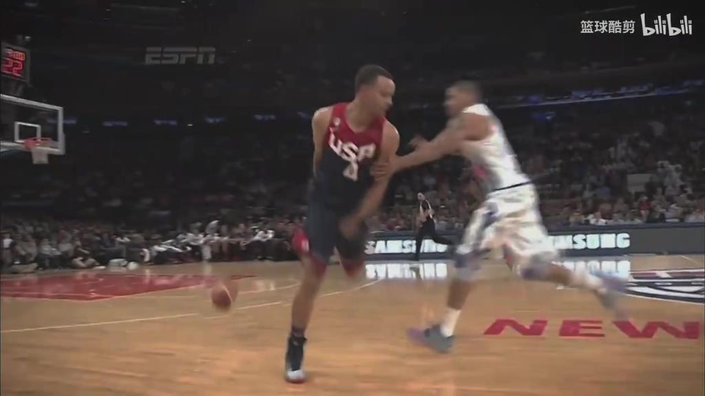 真的没看够啊！名场面：库里背传助攻哈登暴扣！