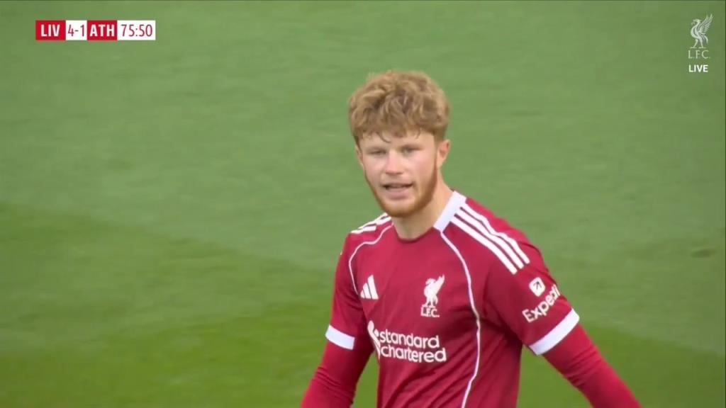 斯蒂芬森头球解围失误！古鲁泽塔破门毕巴扳回一城！