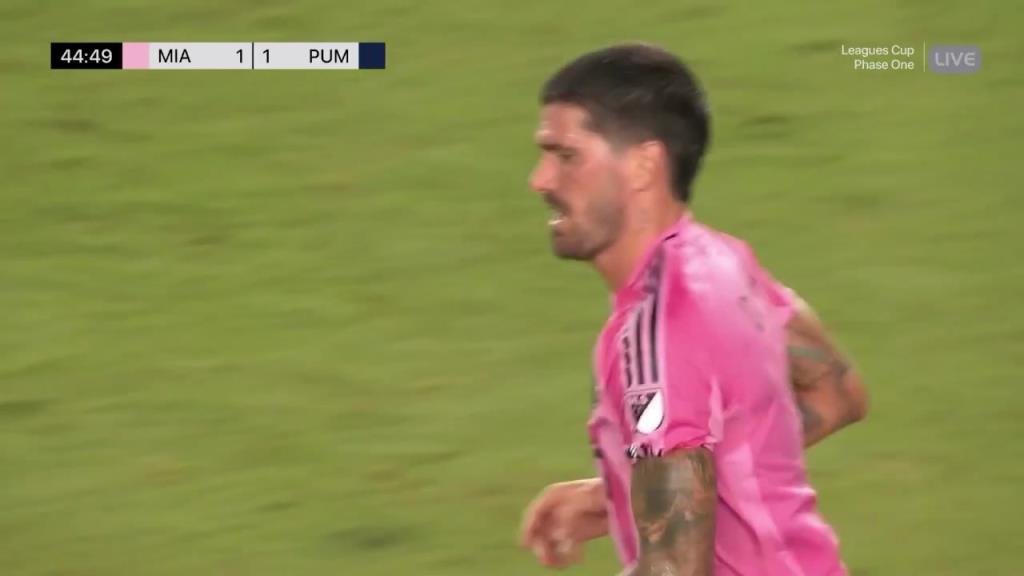 迈阿密生涯处子球！德保罗停球打门得手扳平！苏亚雷斯传中助攻！