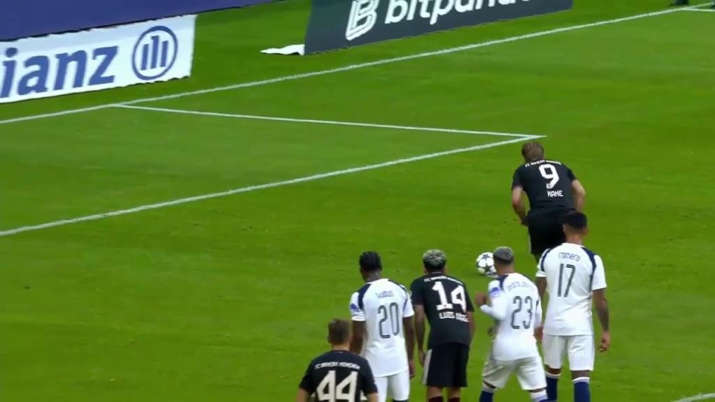 帕利尼亚放倒斯坦尼西奇送点！凯恩主罚点球放了高射炮！