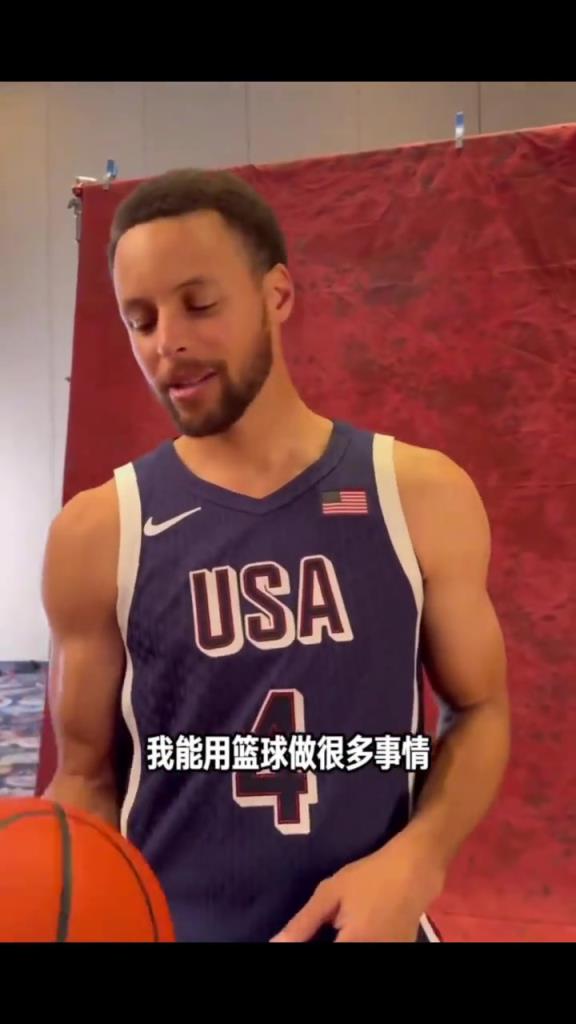 当众星迎来手指转球挑战，谁是最大赢家？库里直接摔球离去...