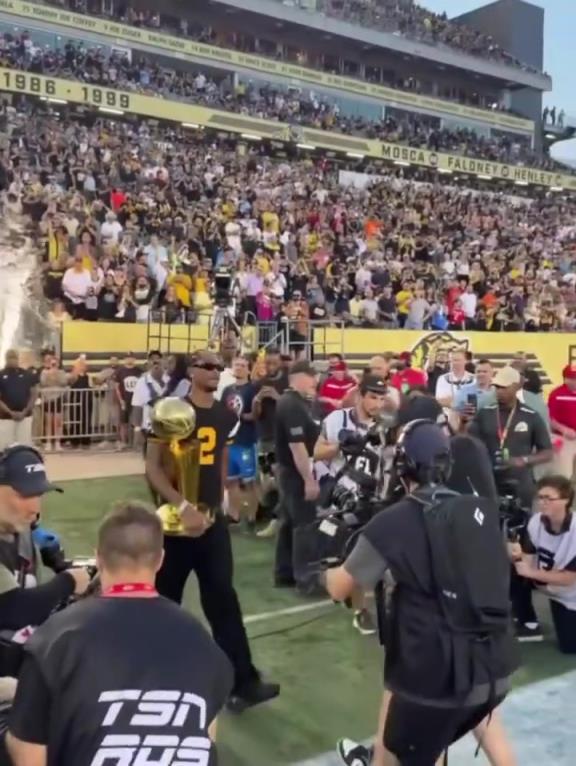 影响了！SGA荣归故里，收获家乡城市钥匙和一条“SGA”路！