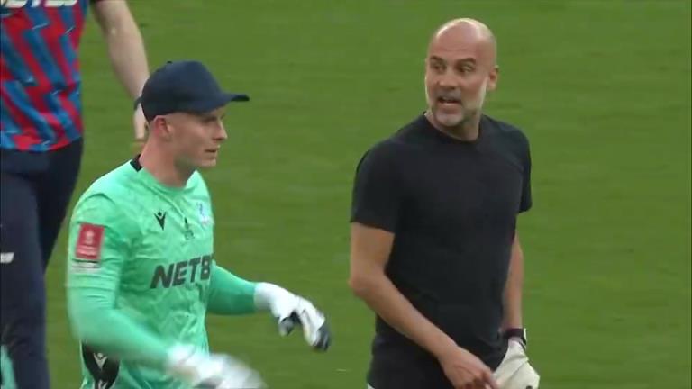 把瓜迪奥拉逼急的男人！迪恩-亨德森足总杯决赛后与瓜帅发生冲突