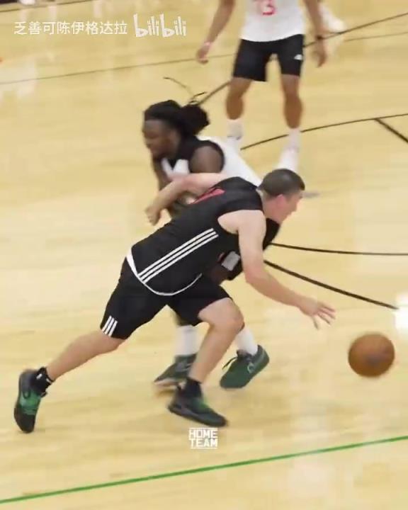 稍微出汗！普里查德在两小时内的两场半职业比赛中合砍86分！