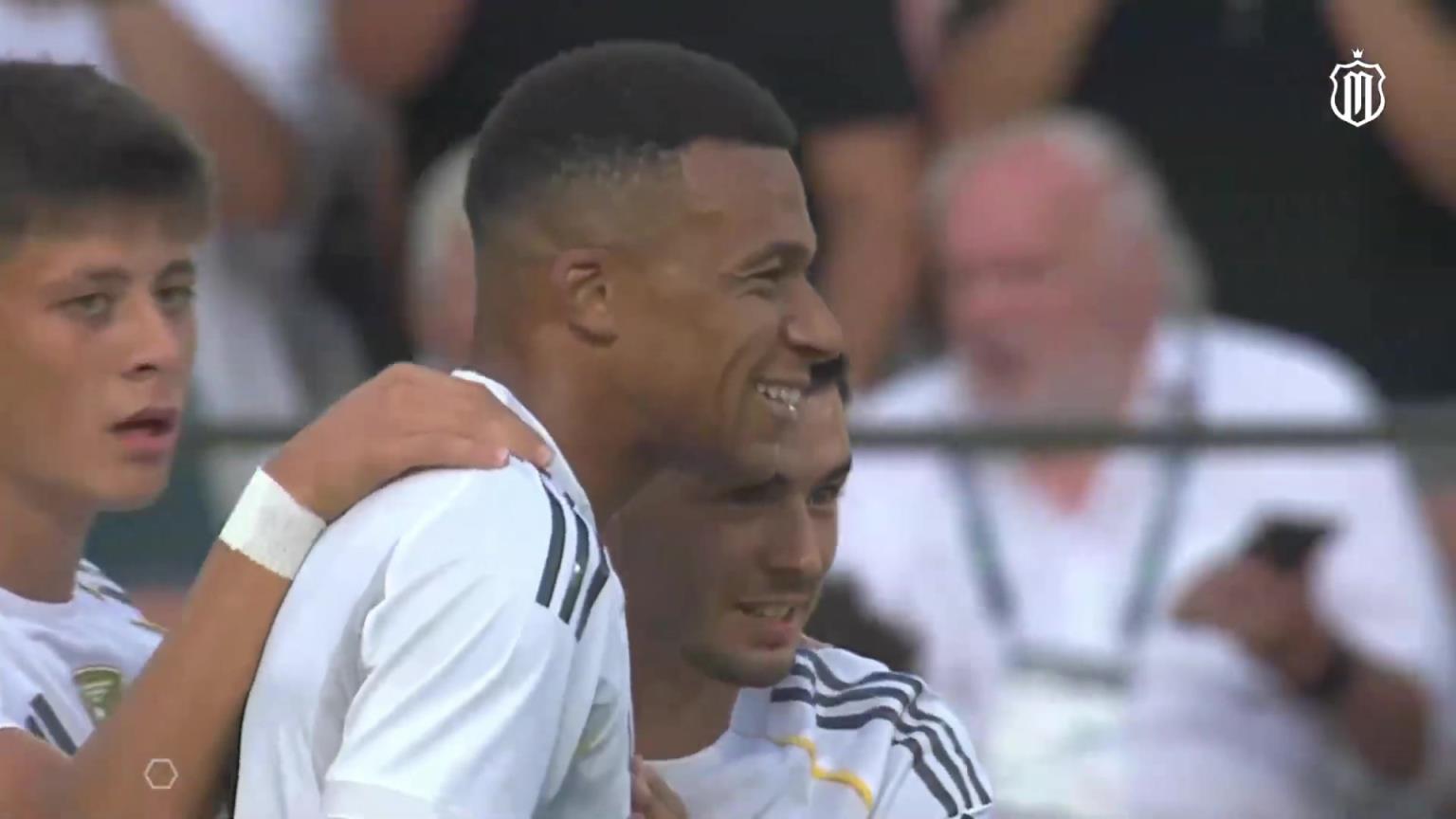 太连贯了！居勒尔送助攻，姆巴佩停球转身射门进球一气呵成！