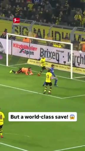 世界级的扑救！还记得“尾灯叔”魏登费勒吗？