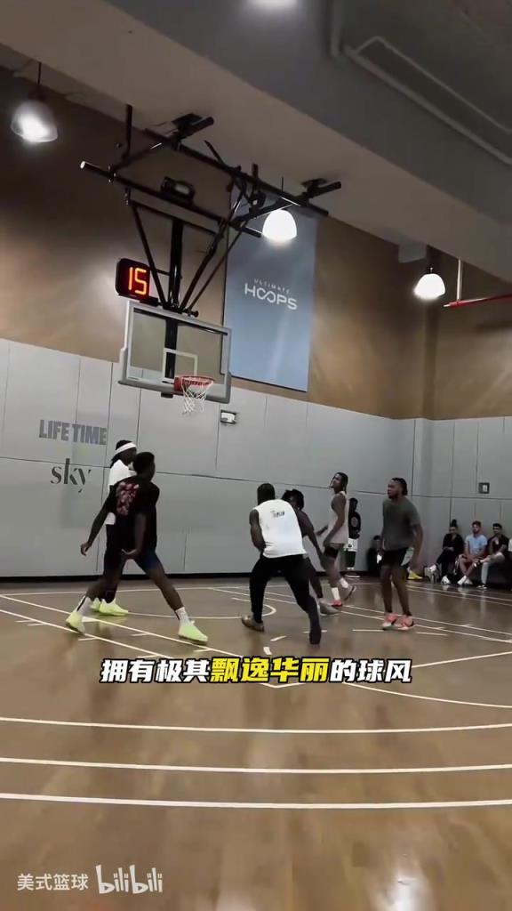 有麦迪几分影子？“麦迪门徒”杰伦布朗野球场丝滑进攻合集！