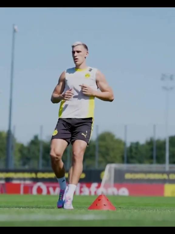 这肌肉架子真帅啊！施洛特贝克恢复训练中！