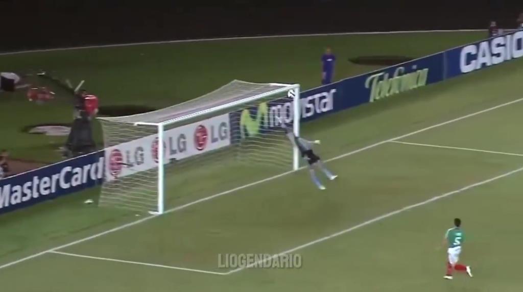 独门绝技！梅西生涯挑射集锦！那个男人不会迟到！