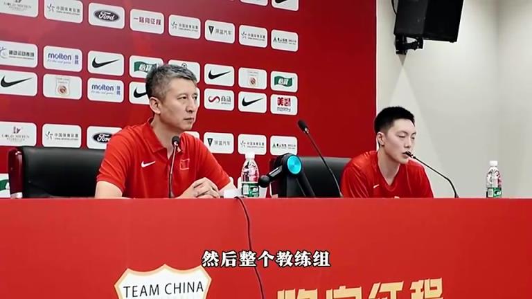 胡明轩此前也当过男篮队长，今天神勇表现险些拯救中国男篮！