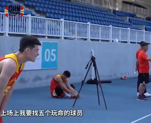 人人都敢拼！郭士强此前谈选人：要选十二个拼命的球员，场上找5个玩命的！