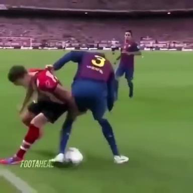 这次你又被我看穿了！名场面：皮克提前预判上演精彩抢断！