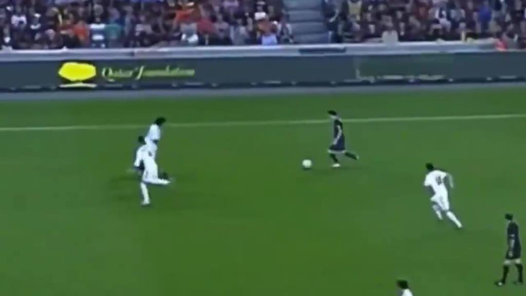 再也不会有这样的球员了！梅西的神级无球盘带技巧！鬼魅的节奏！