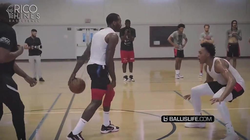 有一说一，虽然沃尔从NBA退役了，但打CBA应该还是可以的吧