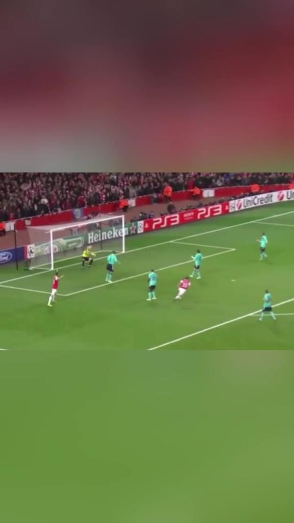 美丽足球！枪手行云流水的攻势！即使梦三巴萨也无力招架！