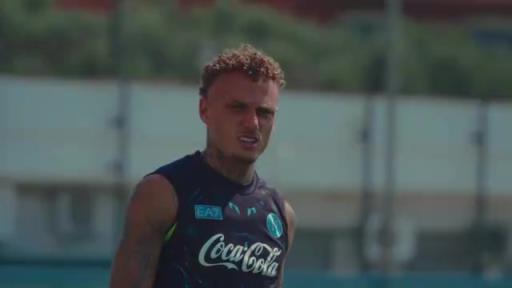 德布劳内送多次精彩传球！那不勒斯备战意甲首场比赛的训练！