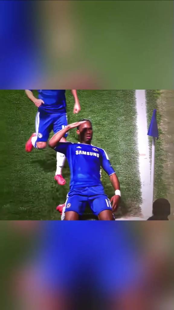 在切尔西球迷心中，完美的中锋模版只有一个，那就是德罗巴！