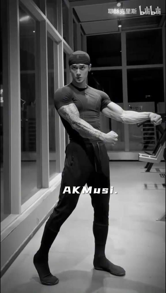 蒋劲夫此前感慨：在我们那个年代都是雷霆三少，结果现在雷霆夺冠