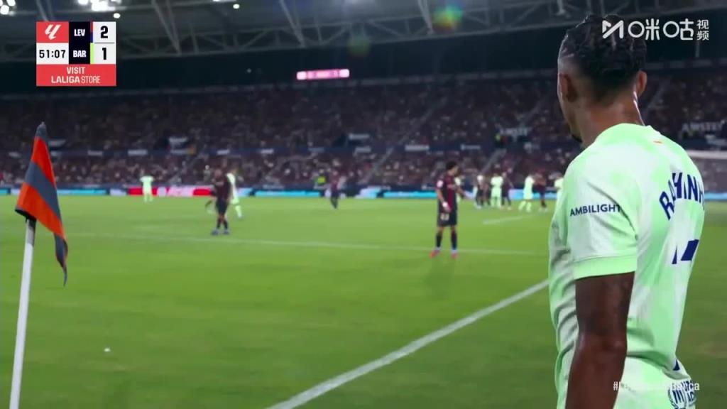 巴萨三分钟两球2-2迅速扳平！费兰门前凌空垫射破门建功！