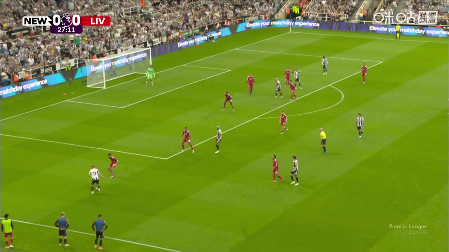 是伊萨克应该就进了！巴恩斯传中，戈登抢点头槌稍稍高出