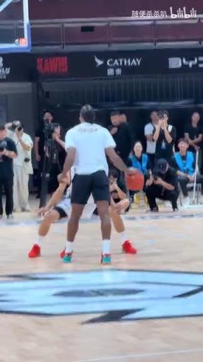 他是懂人情世故的！近距离多角度看小卡成都行集锦！