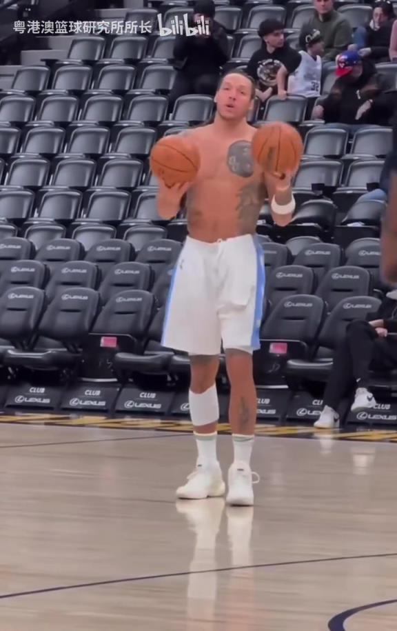 太厚实了！戈登这身材无论看多少次，都是很震撼啊！