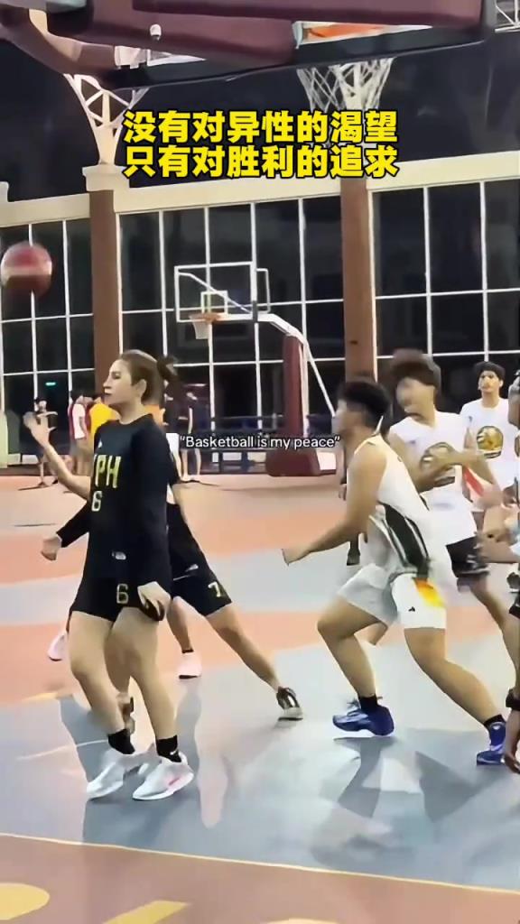 《没有一点对异性的渴望，只有全心对胜利的追求》