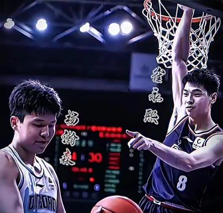 下赛季广东锋线有人了！回顾崔永熙此前CBA名场面：隔扣杨瀚森