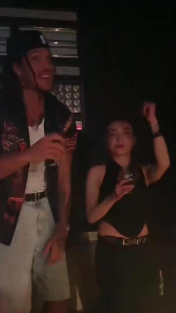 玩得很嗨！球迷拍到戈登中国行在南京夜店和女伴跳舞