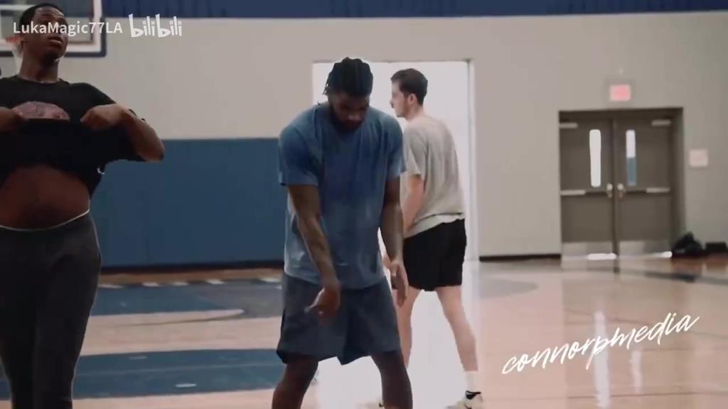 下赛季能蜕变吗？独行侠媒体此前晒哈迪休赛期苦练视频！