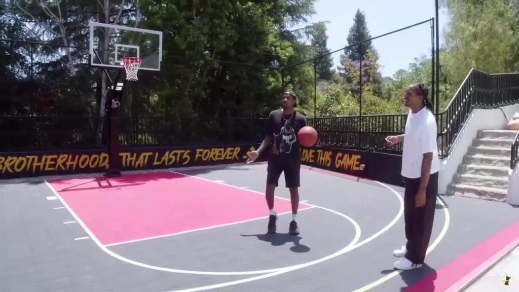 依旧洛城一条街！名场面：路威现场1v1打爆詹宁斯！