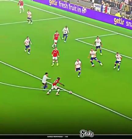 总是出现在最正确的位置！名场面：C罗不停球攻破热刺球门！