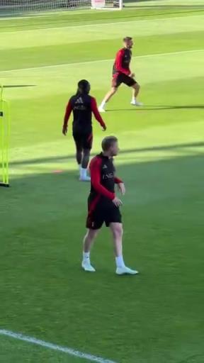 依然很开心啊！比利时训练碎片：德布劳内多库片段！