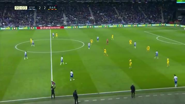 传奇的一场比赛！当年武磊这个跑动，假如队友传了……