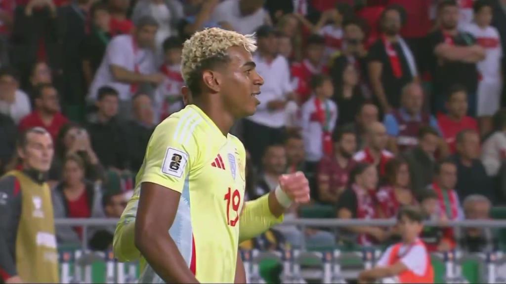 亚马尔禁区内妙传送助攻！费兰跟进抽射破门！西班牙4-0土耳其！